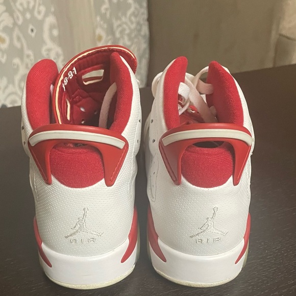 Jordan - Picture 2 of 2